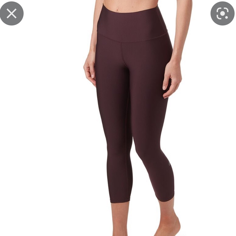 Alo Yoga Airlift Capri Leggings Oxblood